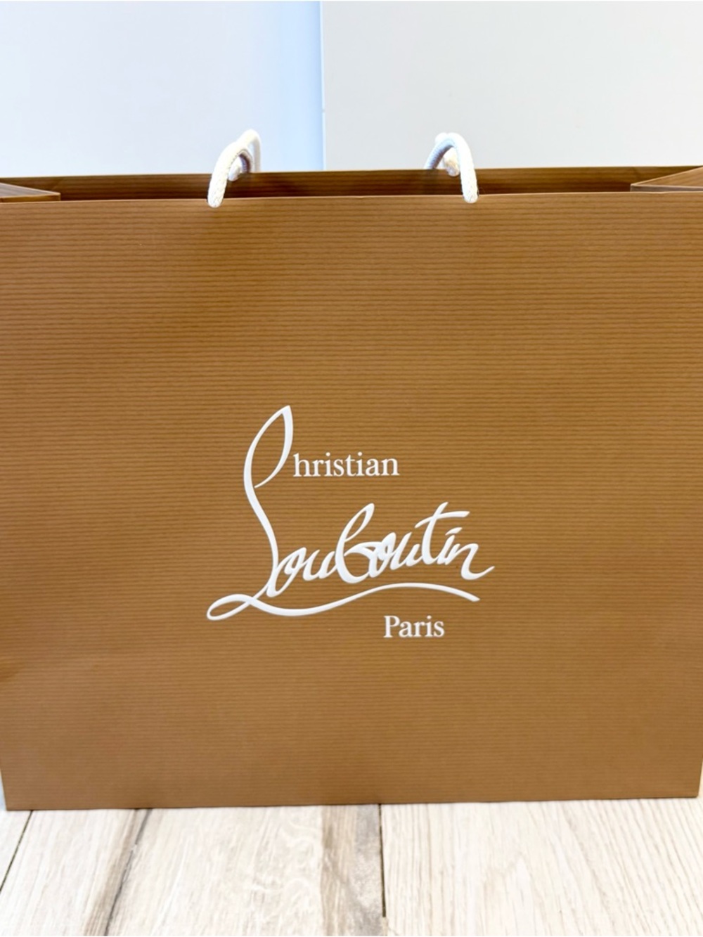 Christian Louboutin Tan Shopping Paper Bag with White Logo - Picture 2 of 6